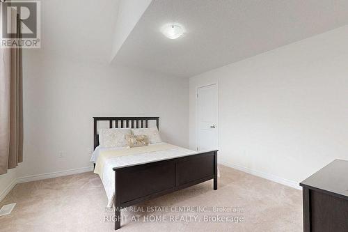 934 Wickham Road, Innisfil, ON - Indoor Photo Showing Bedroom