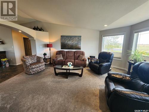 304 Anderson Street, Grenfell, SK - Indoor Photo Showing Living Room