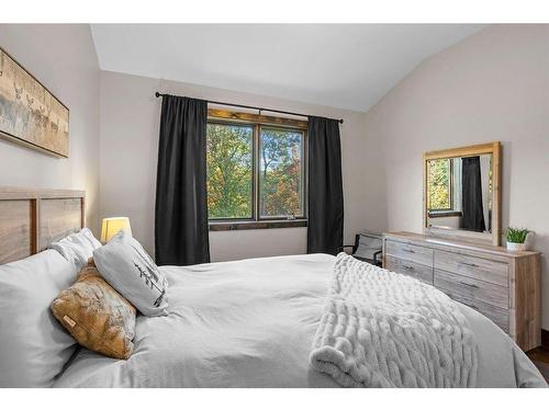 Vue d'ensemble - 1416 Ch. Des Lacs, Mont-Blanc, QC - Indoor Photo Showing Bedroom