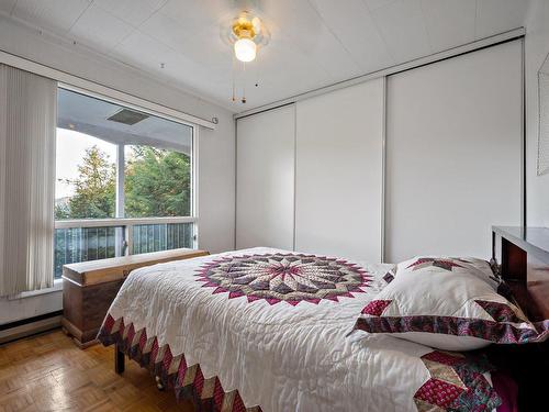 Master bedroom - 2306 Ch. Des Pins-Gris, La Conception, QC - Indoor Photo Showing Bedroom