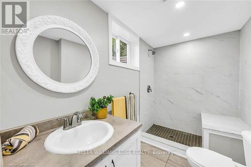 Lower - 541 East 16Th Street, Hamilton, ON - Indoor Photo Showing Bathroom