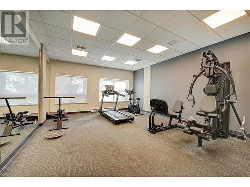 191 Hollywood Road S Unit# 519, Kelowna, BC - Indoor Photo Showing Gym Room