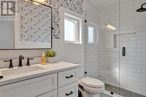 833 Fife Bay Marina Lane, Smith-Ennismore-Lakefield, ON - Indoor Photo Showing Bathroom