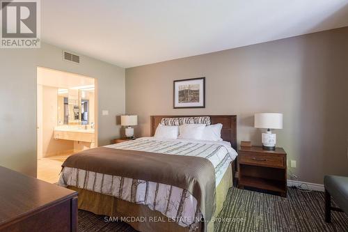 2052 - 90 Highland Drive, Oro-Medonte, ON - Indoor Photo Showing Bedroom