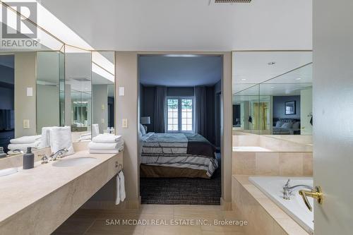 2052 - 90 Highland Drive, Oro-Medonte, ON - Indoor Photo Showing Bathroom