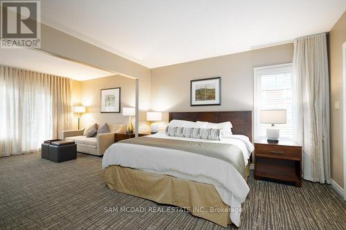 2052 - 90 Highland Drive, Oro-Medonte, ON - Indoor Photo Showing Bedroom