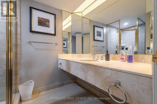 2052 - 90 Highland Drive, Oro-Medonte, ON - Indoor Photo Showing Bathroom