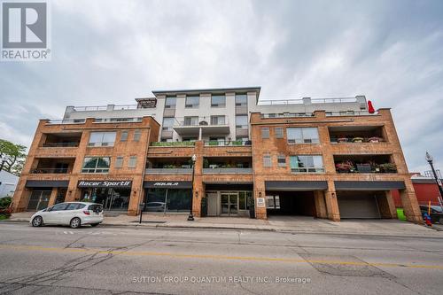 401 - 151 Robinson Street, Oakville, ON - Outdoor With Balcony