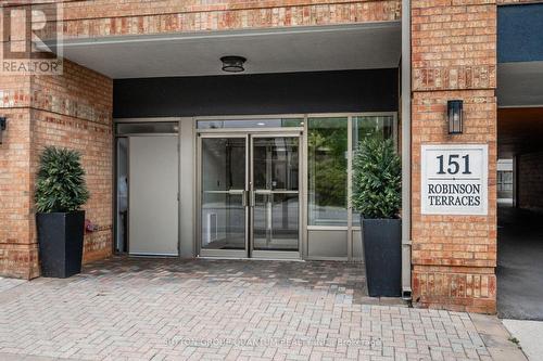 401 - 151 Robinson Street, Oakville, ON - Outdoor With Exterior