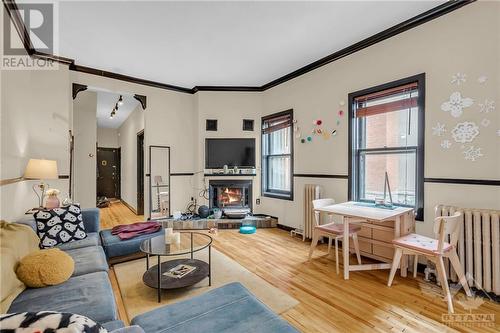 196 Osgoode Street, Ottawa, ON - Indoor Photo Showing Living Room With Fireplace