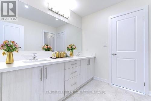 1535 Wellwood Terrace, Milton, ON - Indoor Photo Showing Bathroom