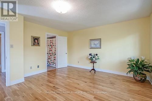 12 - 2004 Glenada Crescent, Oakville, ON - Indoor Photo Showing Other Room