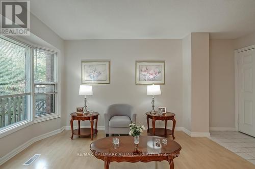 12 - 2004 Glenada Crescent, Oakville, ON - Indoor Photo Showing Living Room