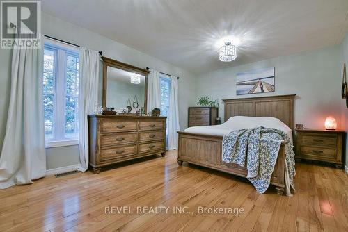 98 Roblin Street, Timmins (Beaurivage), ON - Indoor Photo Showing Bedroom