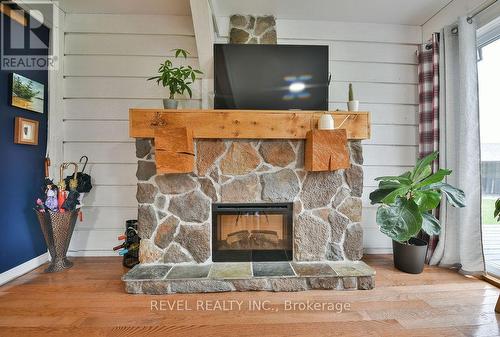 98 Roblin Street, Timmins (Beaurivage), ON - Indoor Photo Showing Living Room With Fireplace