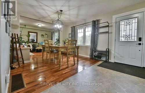 98 Roblin Street, Timmins (Beaurivage), ON - Indoor Photo Showing Dining Room