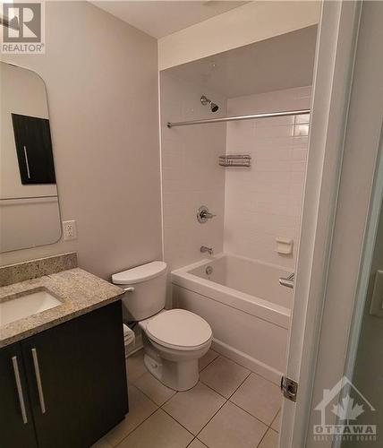 238 Besserer Street Unit#216, Ottawa, ON - Indoor Photo Showing Bathroom