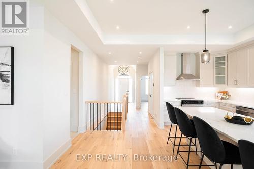 19 Oakley Drive, Niagara-On-The-Lake, ON - Indoor Photo Showing Kitchen With Upgraded Kitchen