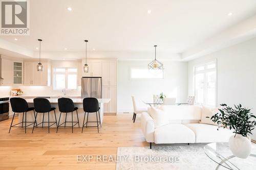 19 Oakley Drive, Niagara-On-The-Lake, ON - Indoor Photo Showing Other Room