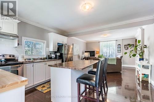 12 Ontario Street, Mississauga, ON - Indoor Photo Showing Kitchen