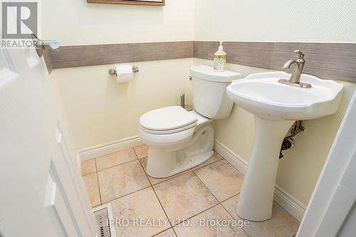 23 Ferndale Crescent, Brampton, ON - Indoor Photo Showing Bathroom