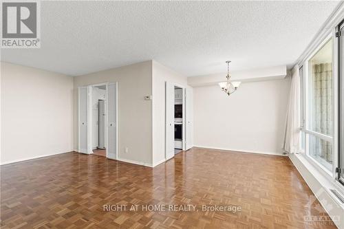 1502 - 2625 Regina Street, Ottawa, ON - Indoor Photo Showing Other Room