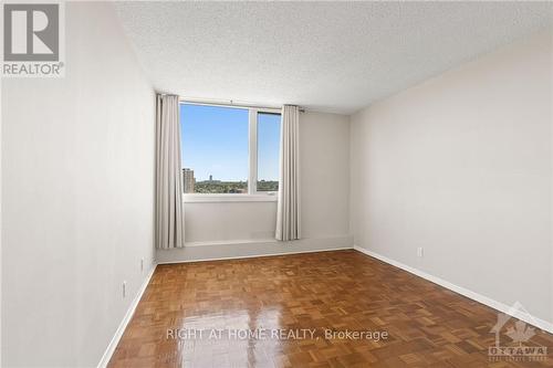 1502 - 2625 Regina Street, Ottawa, ON - Indoor Photo Showing Other Room