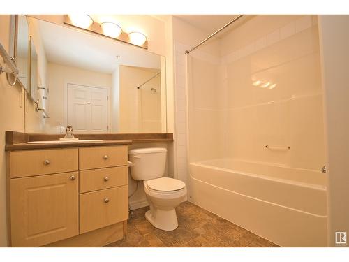 #303 5280 Terwillegar Bv Nw, Edmonton, AB - Indoor Photo Showing Bathroom