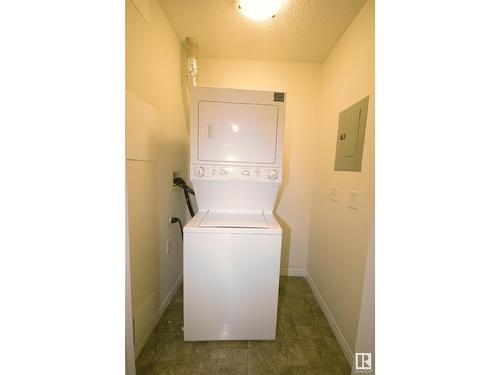 #303 5280 Terwillegar Bv Nw, Edmonton, AB - Indoor Photo Showing Laundry Room