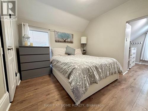 121 Durham Street W, Kawartha Lakes (Lindsay), ON - Indoor Photo Showing Bedroom