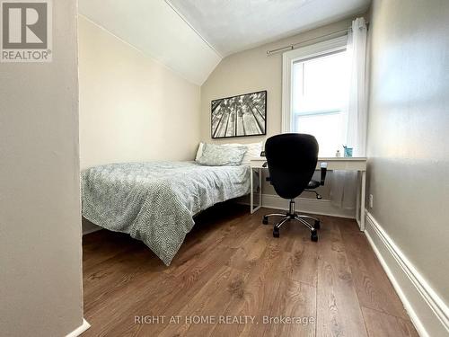 121 Durham Street W, Kawartha Lakes (Lindsay), ON - Indoor Photo Showing Bedroom