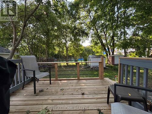 121 Durham Street W, Kawartha Lakes (Lindsay), ON - Outdoor With Deck Patio Veranda