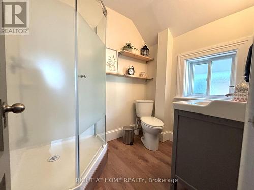 121 Durham Street W, Kawartha Lakes (Lindsay), ON - Indoor Photo Showing Bathroom