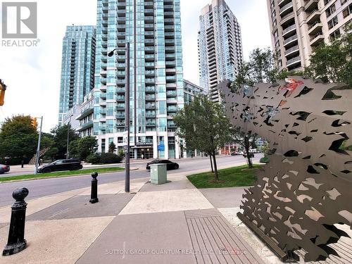 1605 - 3939 Duke Of York Boulevard, Mississauga, ON - Outdoor With Facade