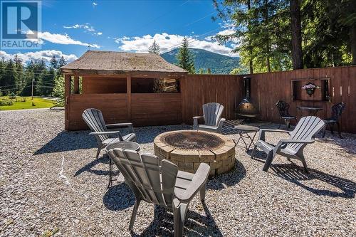 5913 Bluebird Road, Taghum, BC - Outdoor With Deck Patio Veranda