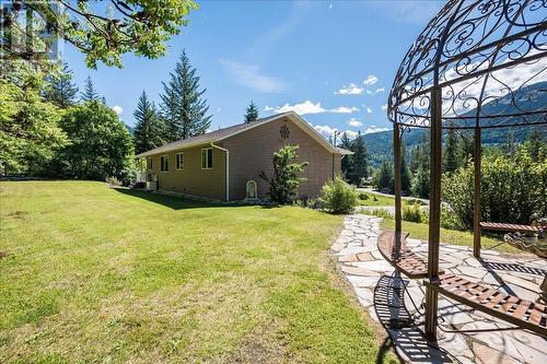 5913 Bluebird Road, Taghum, BC - Outdoor