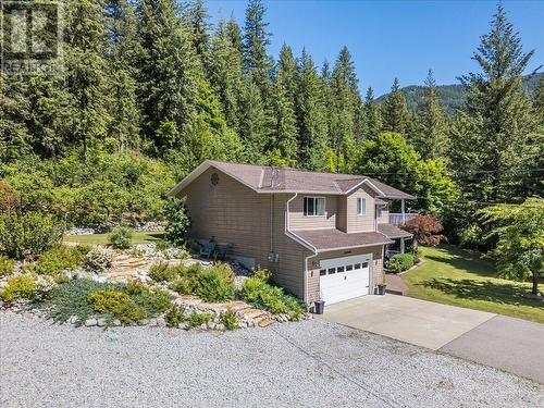 5913 Bluebird Road, Taghum, BC - Outdoor