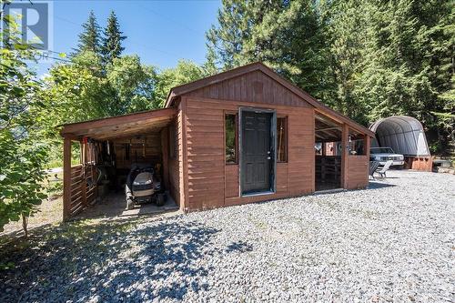 5913 Bluebird Road, Taghum, BC - Outdoor