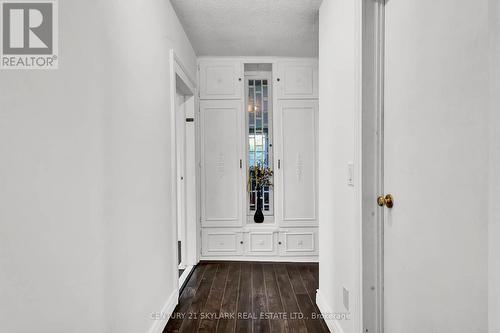 9 Cook Avenue, Innisfil, ON - Indoor Photo Showing Other Room