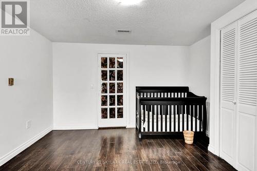 9 Cook Avenue, Innisfil, ON - Indoor Photo Showing Bedroom