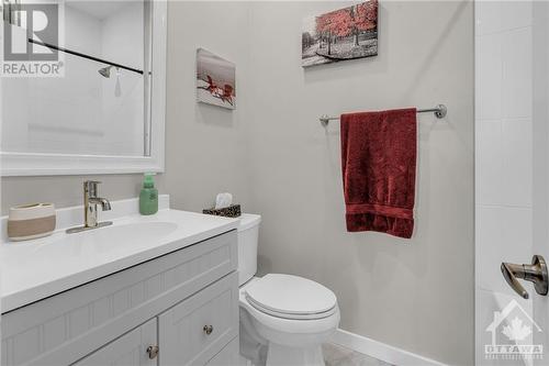 317 Lajoie Street Unit#C, Ottawa, ON - Indoor Photo Showing Bathroom