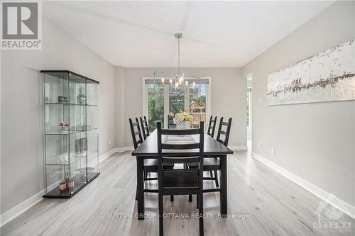 6074 Meadowglen Drive, Ottawa, ON - Indoor Photo Showing Dining Room