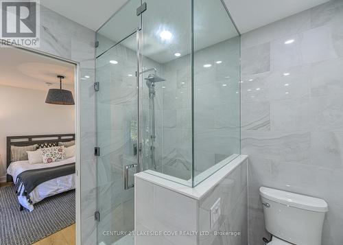 6 Thicketwood Place, Ramara, ON - Indoor Photo Showing Bathroom