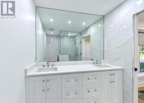 6 Thicketwood Place, Ramara, ON - Indoor Photo Showing Bathroom