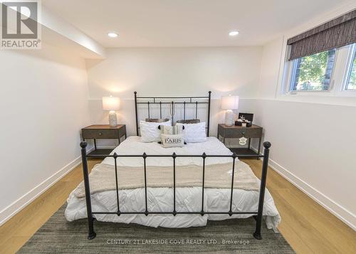 6 Thicketwood Place, Ramara, ON - Indoor Photo Showing Bedroom