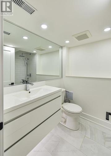 6 Thicketwood Place, Ramara, ON - Indoor Photo Showing Bathroom