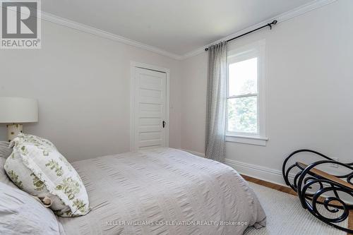 352 Third Street, Midland, ON - Indoor Photo Showing Bedroom