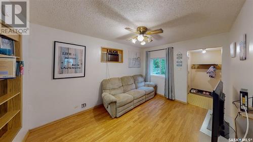 1425 Mcintosh Street, Regina, SK - Indoor