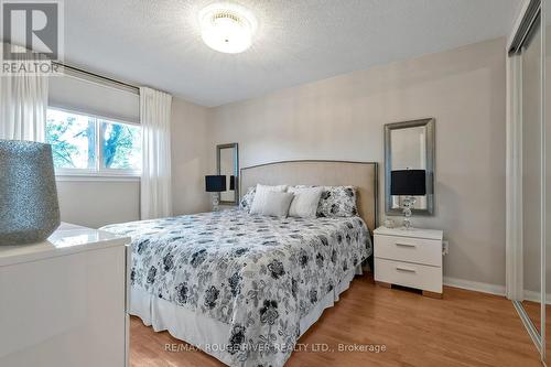 2746 Constable Road, Mississauga, ON - Indoor Photo Showing Bedroom