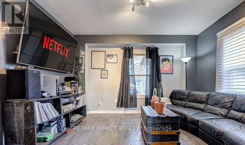 137 Elgin Street E, Oshawa, ON - Indoor Photo Showing Other Room